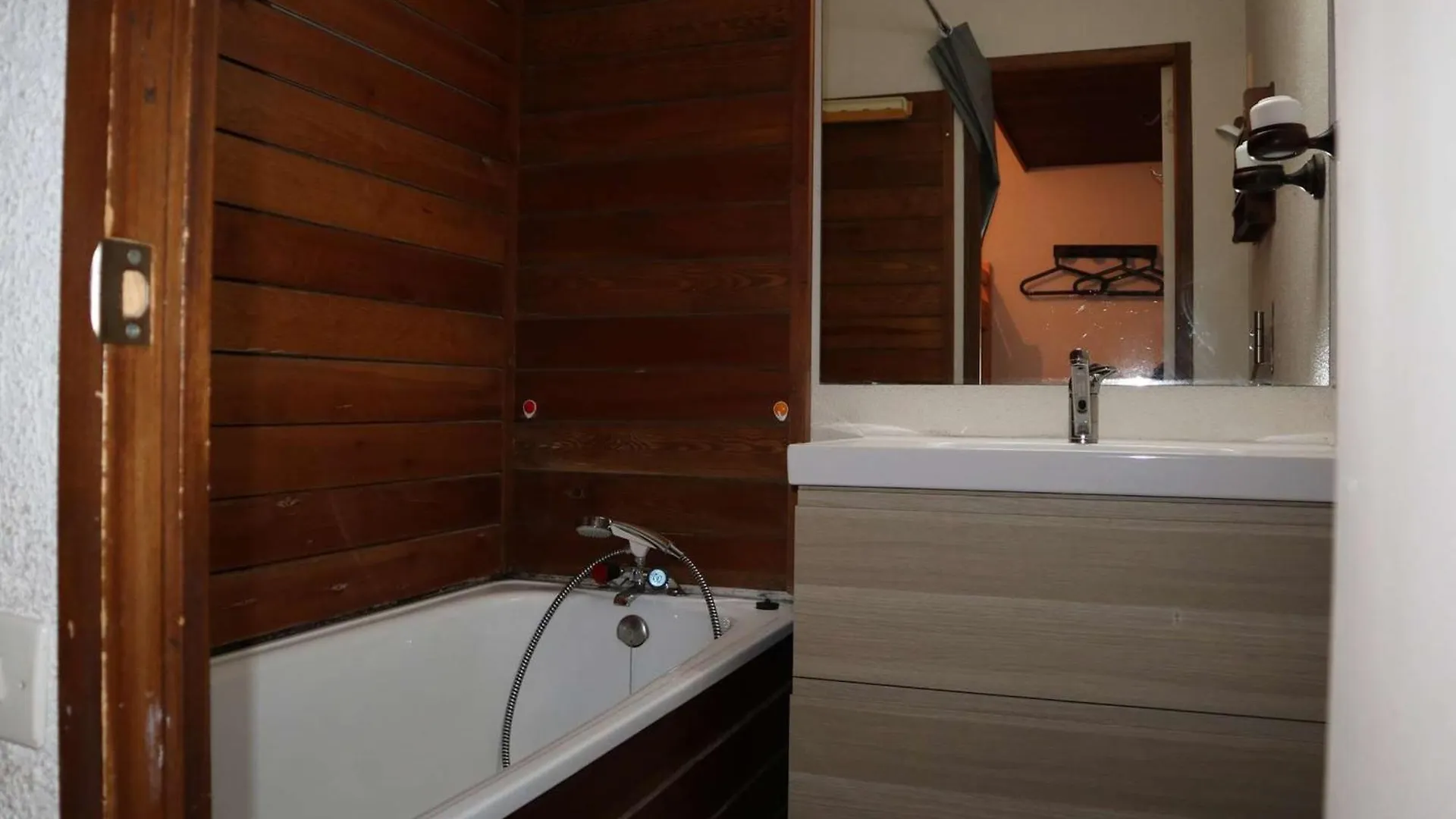 Studio Calme, Balcon, A 100M Des Pistes Et Commerces - Ideal Pour 4 Personnes - Fr-1-322-579 Les Orres